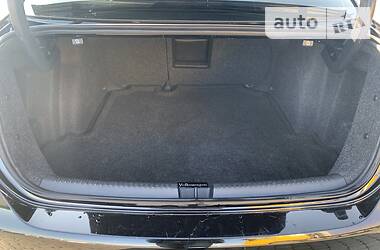 Седан Volkswagen Jetta 2013 в 