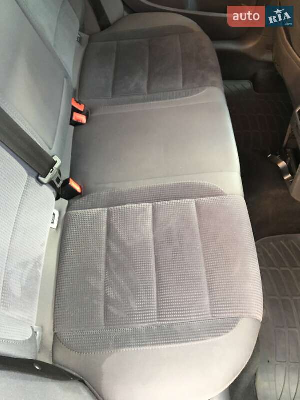 Седан Volkswagen Jetta 2007 в Ужгороде