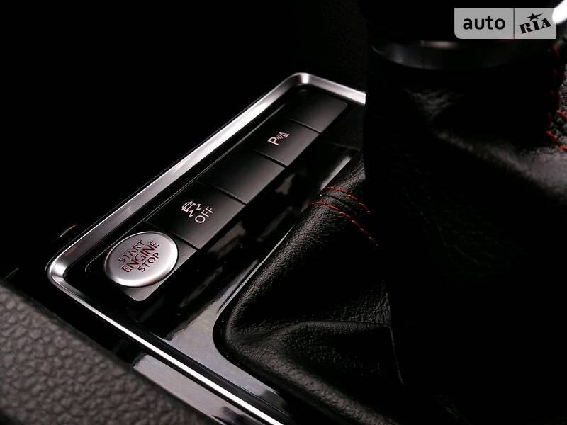 Седан Volkswagen Jetta 2017 в Запоріжжі