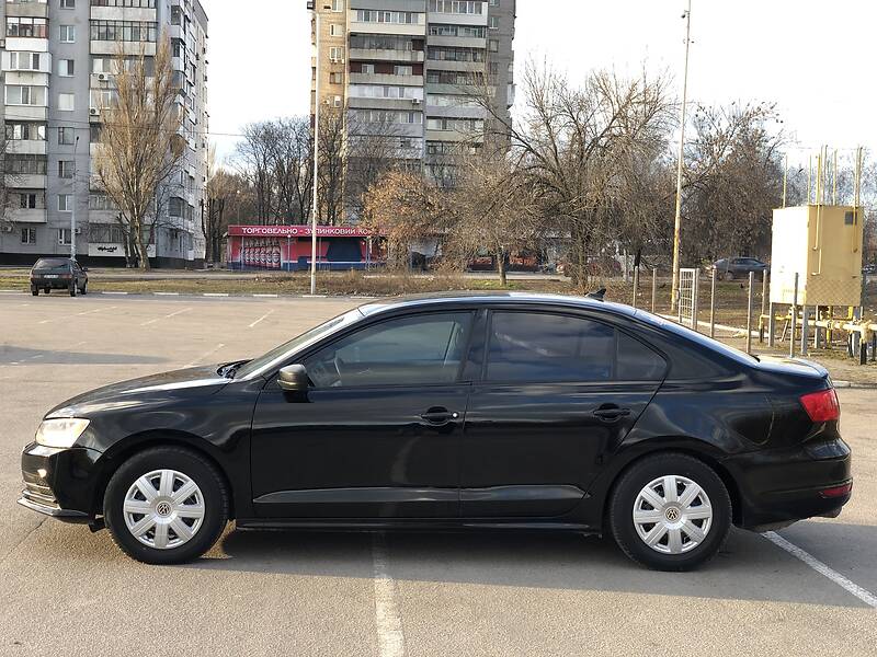 Седан Volkswagen Jetta 2015 в Запоріжжі