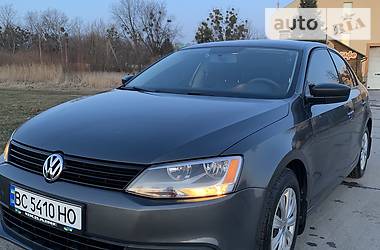 Седан Volkswagen Jetta 2013 в 