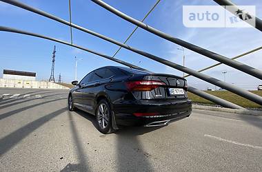 Седан Volkswagen Jetta 2018 в 