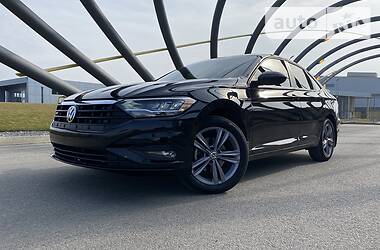 Седан Volkswagen Jetta 2018 в 