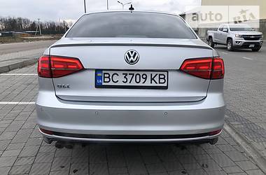 Хетчбек Volkswagen Jetta 2016 в 
