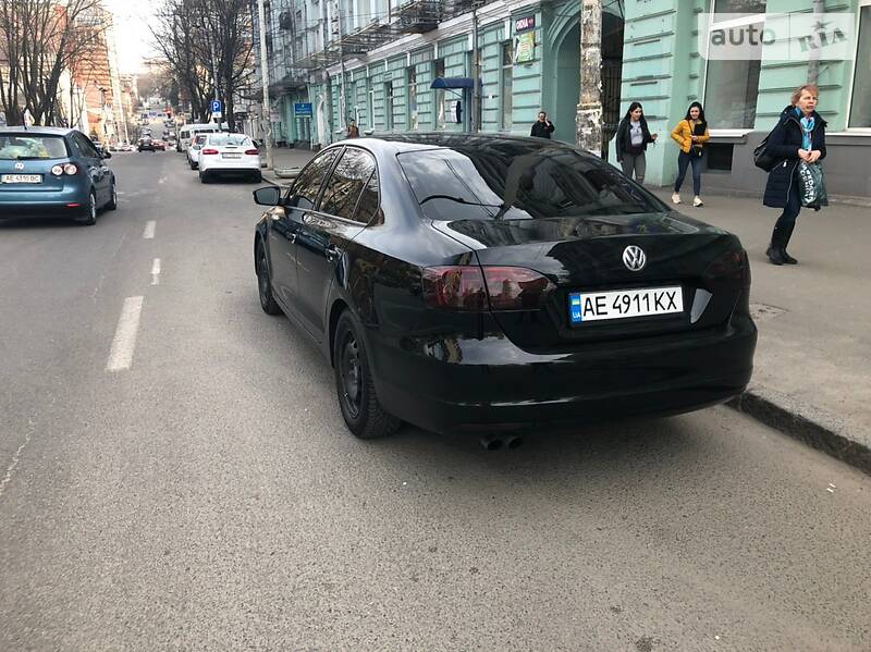 Седан Volkswagen Jetta 2011 в Днепре