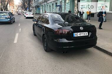 Седан Volkswagen Jetta 2011 в 