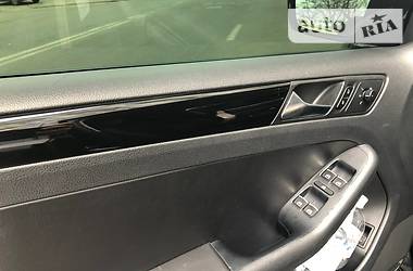 Седан Volkswagen Jetta 2011 в 