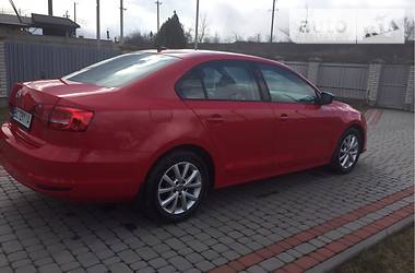 Седан Volkswagen Jetta 2014 в 