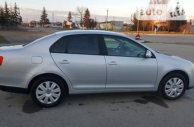 Седан Volkswagen Jetta 2007 в 