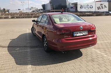 Седан Volkswagen Jetta 2017 в Житомире