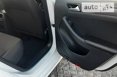 Седан Volkswagen Jetta 2014 в 