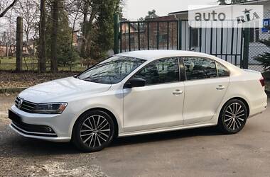 Седан Volkswagen Jetta 2016 в 