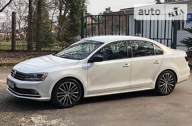 Седан Volkswagen Jetta 2016 в 