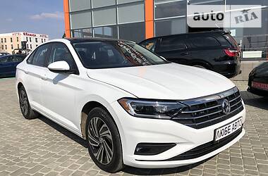 Седан Volkswagen Jetta 2019 в 