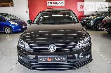 Седан Volkswagen Jetta 2016 в 