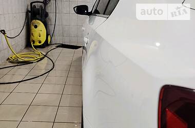 Седан Volkswagen Jetta 2016 в 