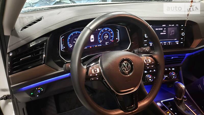Седан Volkswagen Jetta 2018 в Києві