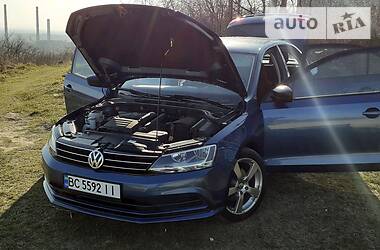 Седан Volkswagen Jetta 2015 в 