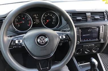 Седан Volkswagen Jetta 2015 в 