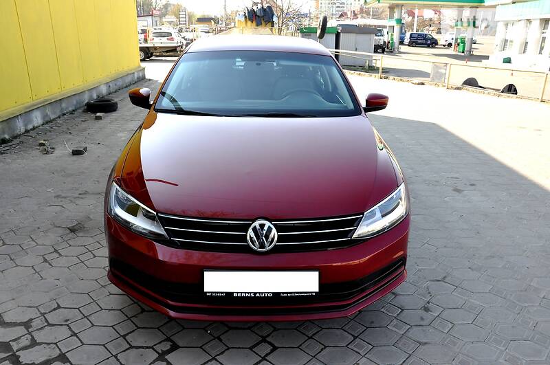 Седан Volkswagen Jetta 2017 в Львові