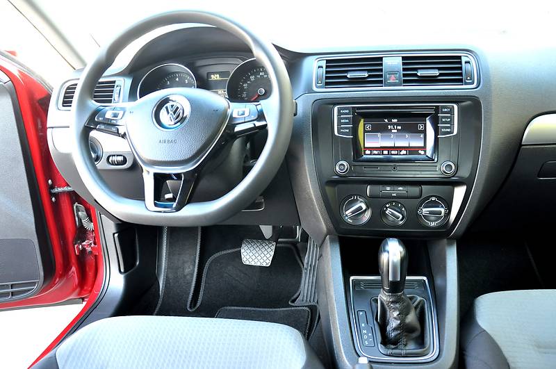 Седан Volkswagen Jetta 2017 в Львові