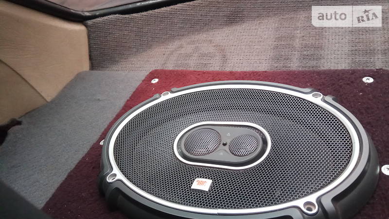 Хетчбек Volkswagen Jetta 1990 в П'ятихатках