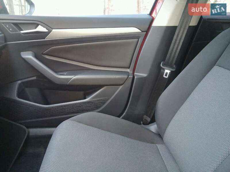 Седан Volkswagen Jetta 2018 в Львове
