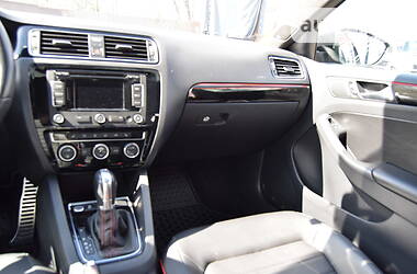 Седан Volkswagen Jetta 2014 в 