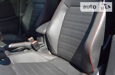 Седан Volkswagen Jetta 2014 в 