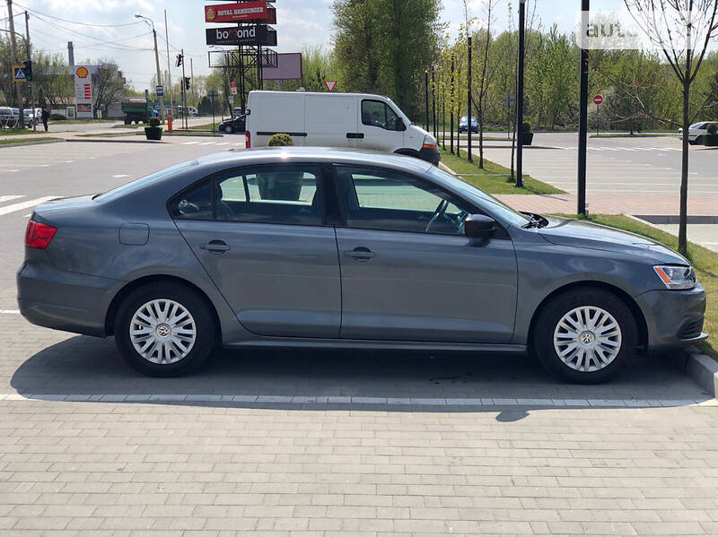 Седан Volkswagen Jetta 2014 в Хмельницькому