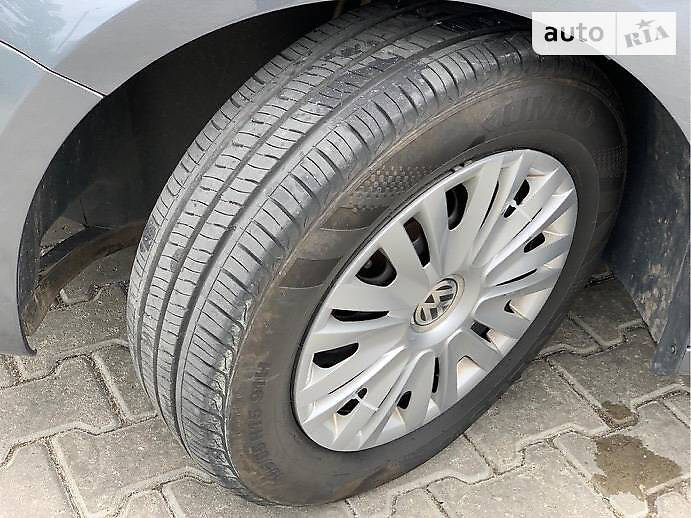 Седан Volkswagen Jetta 2014 в Хмельницькому