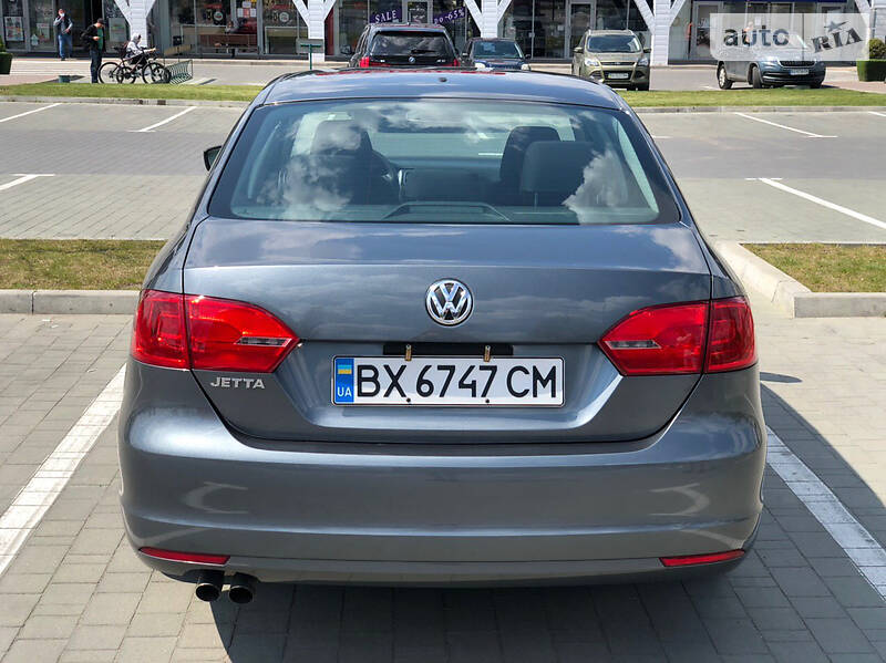 Седан Volkswagen Jetta 2014 в Хмельницькому