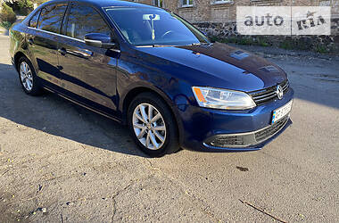 Седан Volkswagen Jetta 2014 в 