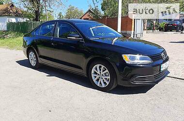 Седан Volkswagen Jetta 2011 в 