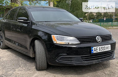 Седан Volkswagen Jetta 2013 в 