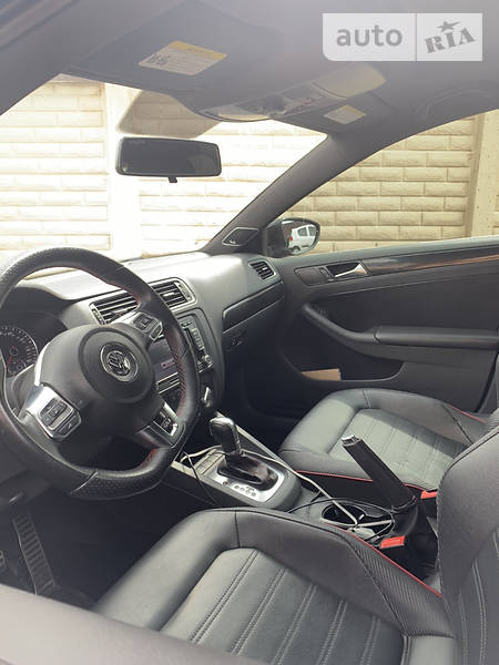 Седан Volkswagen Jetta 2014 в Києві