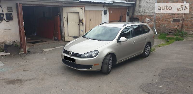 Універсал Volkswagen Jetta 2013 в Хмельницькому