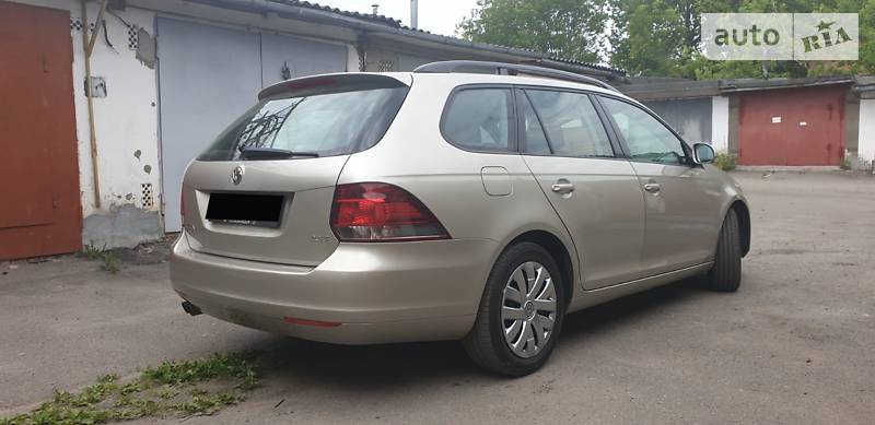 Універсал Volkswagen Jetta 2013 в Хмельницькому