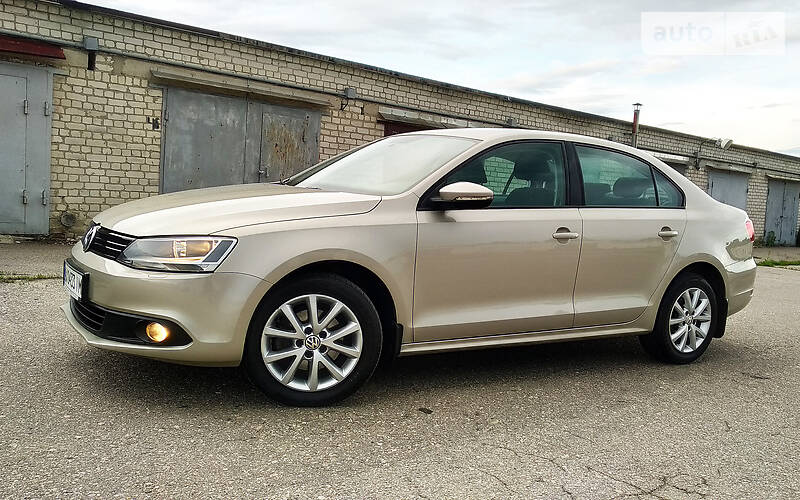 Седан Volkswagen Jetta 2012 в Харкові