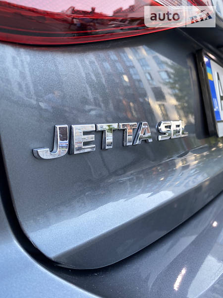 Седан Volkswagen Jetta 2015 в Києві