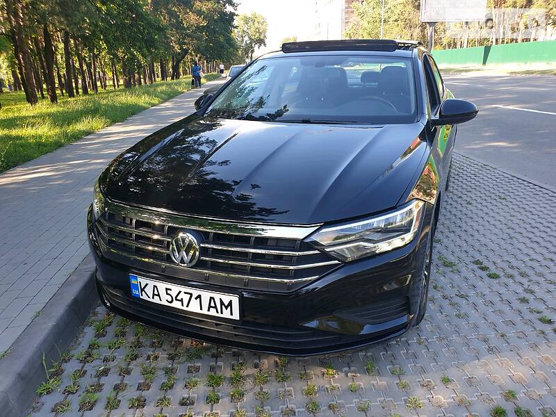 Седан Volkswagen Jetta 2018 в Києві