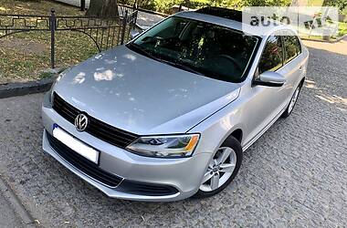 Седан Volkswagen Jetta 2013 в Полтаве