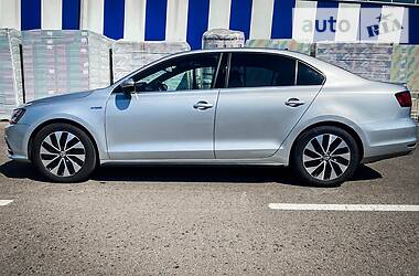 Седан Volkswagen Jetta 2016 в 