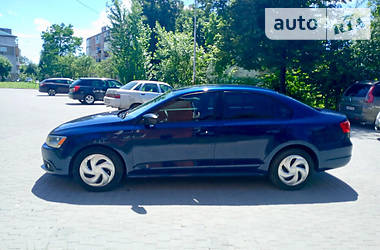 Седан Volkswagen Jetta 2011 в 