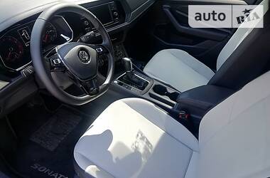 Седан Volkswagen Jetta 2018 в 