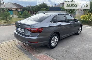 Седан Volkswagen Jetta 2019 в Харькове