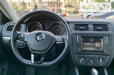 Седан Volkswagen Jetta 2017 в Киеве