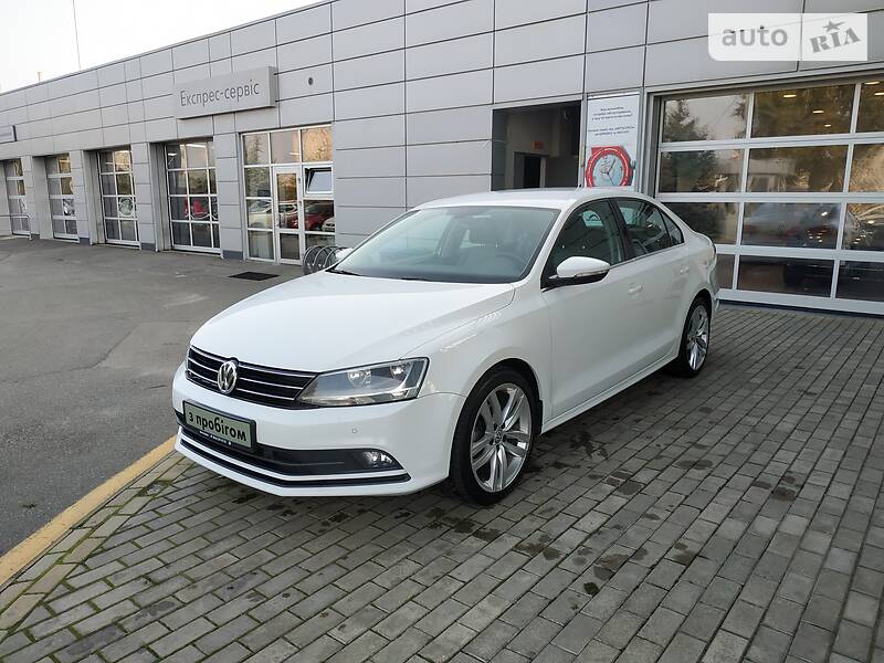 Седан Volkswagen Jetta 2016 в Києві