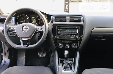 Седан Volkswagen Jetta 2015 в Тернополі