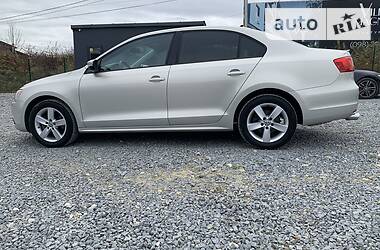 Седан Volkswagen Jetta 2011 в Львове